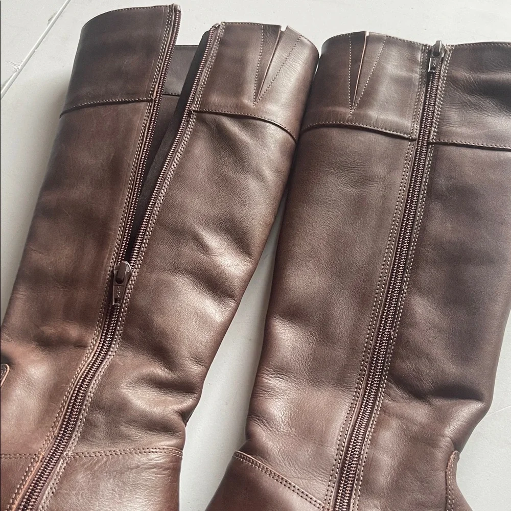 Women’s Laborazione Artigina Leather brown boots, gently worn